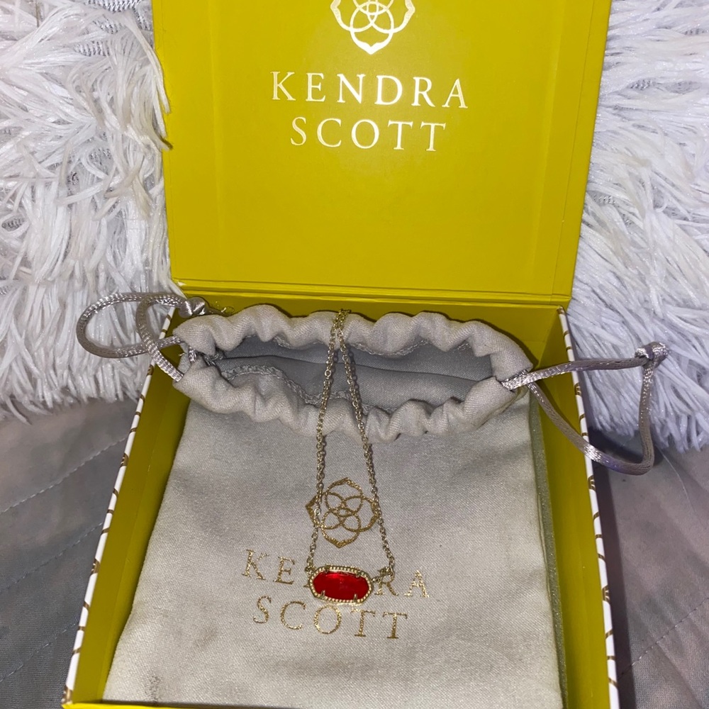 Ruby red Kendra Scott me and box
